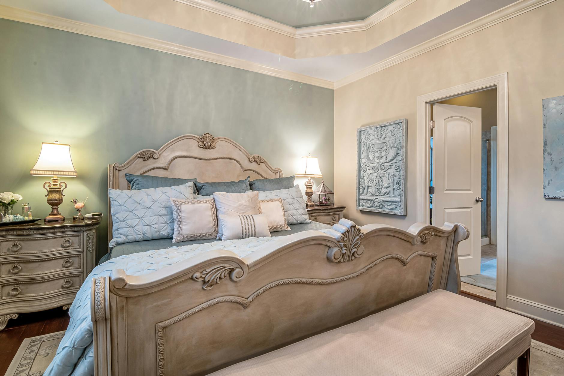 Maßgefertigtes Schlafzimmer aus Massivholz